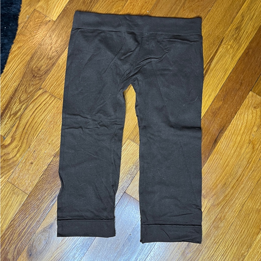 Max Rave Knee Length Brown Leggings Size Medium/Large